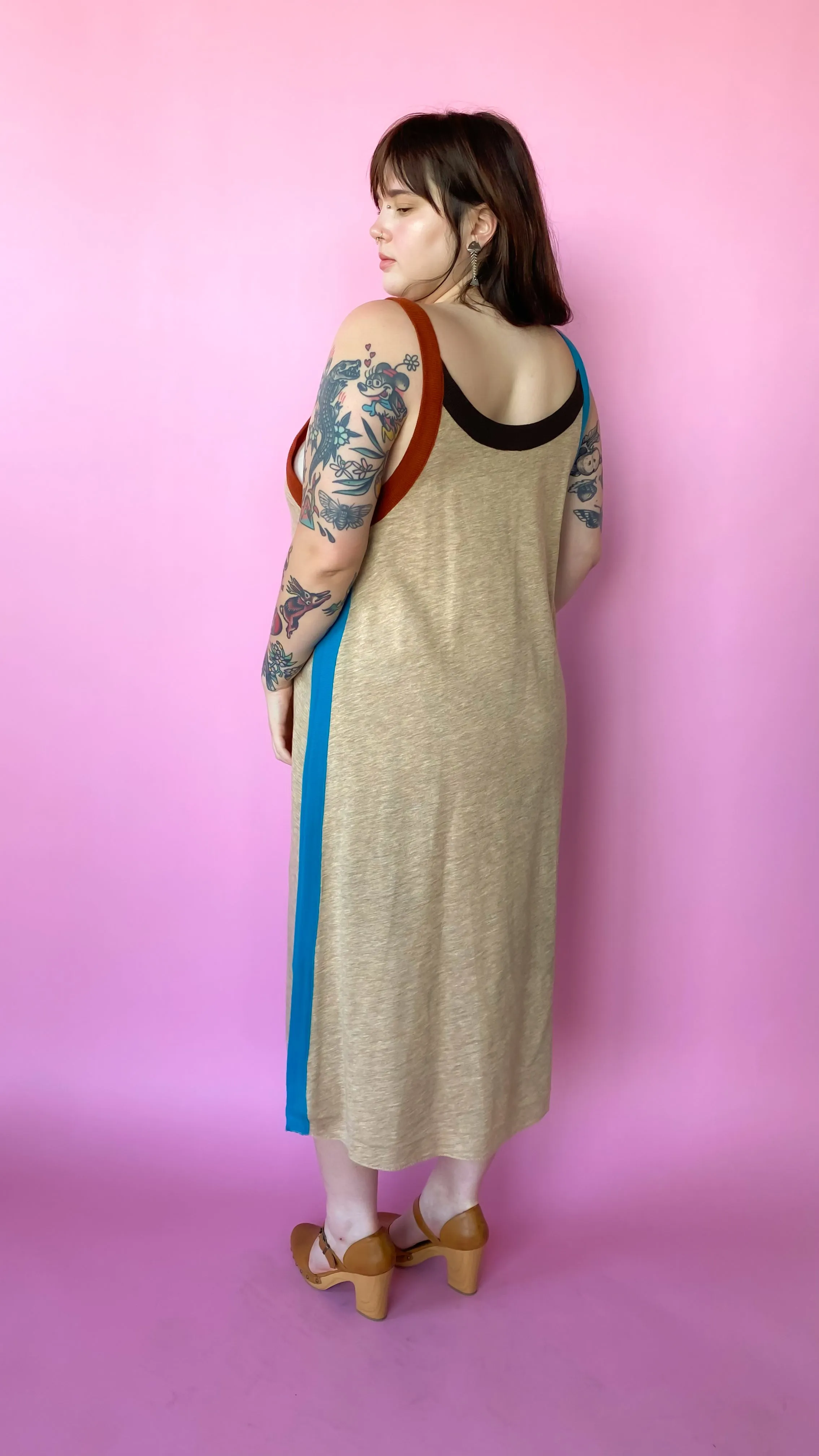 1970s Taupe Knit Colorblock Dress, sz. 2XL/3XL