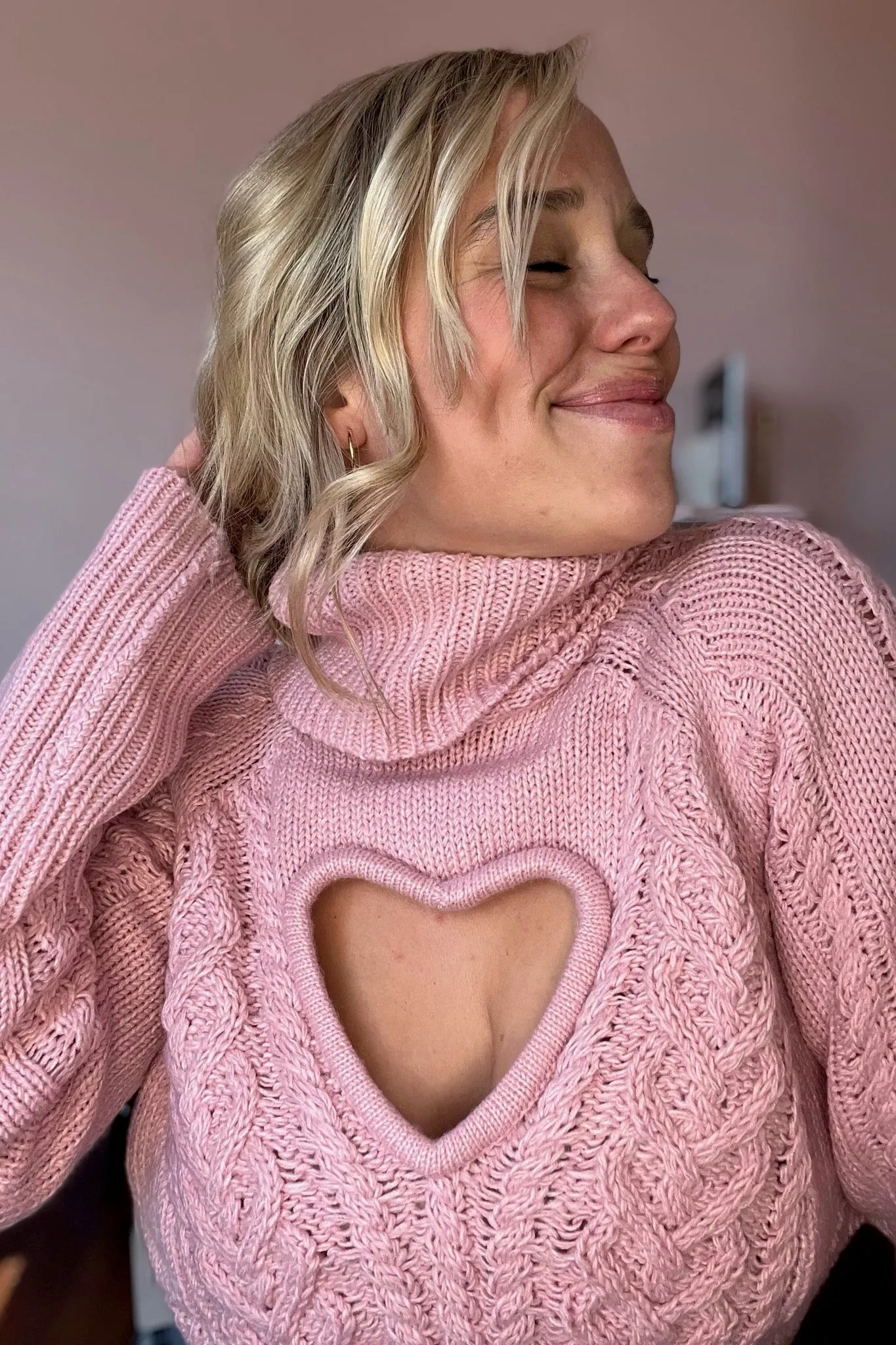 Vera Cropped Cut Out Sweater