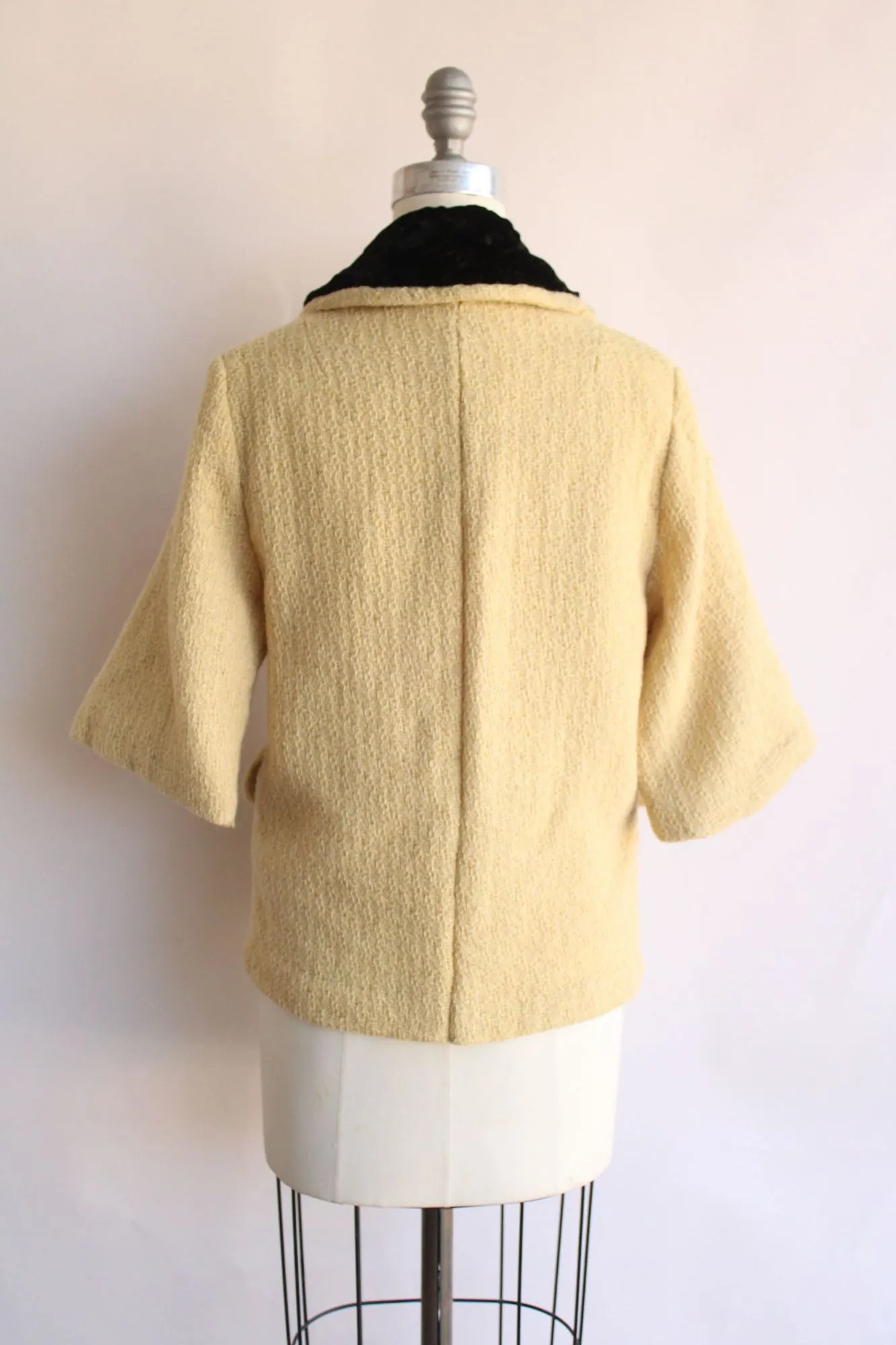Vintage 1960s Yellow Jacket with Black velvet Collar