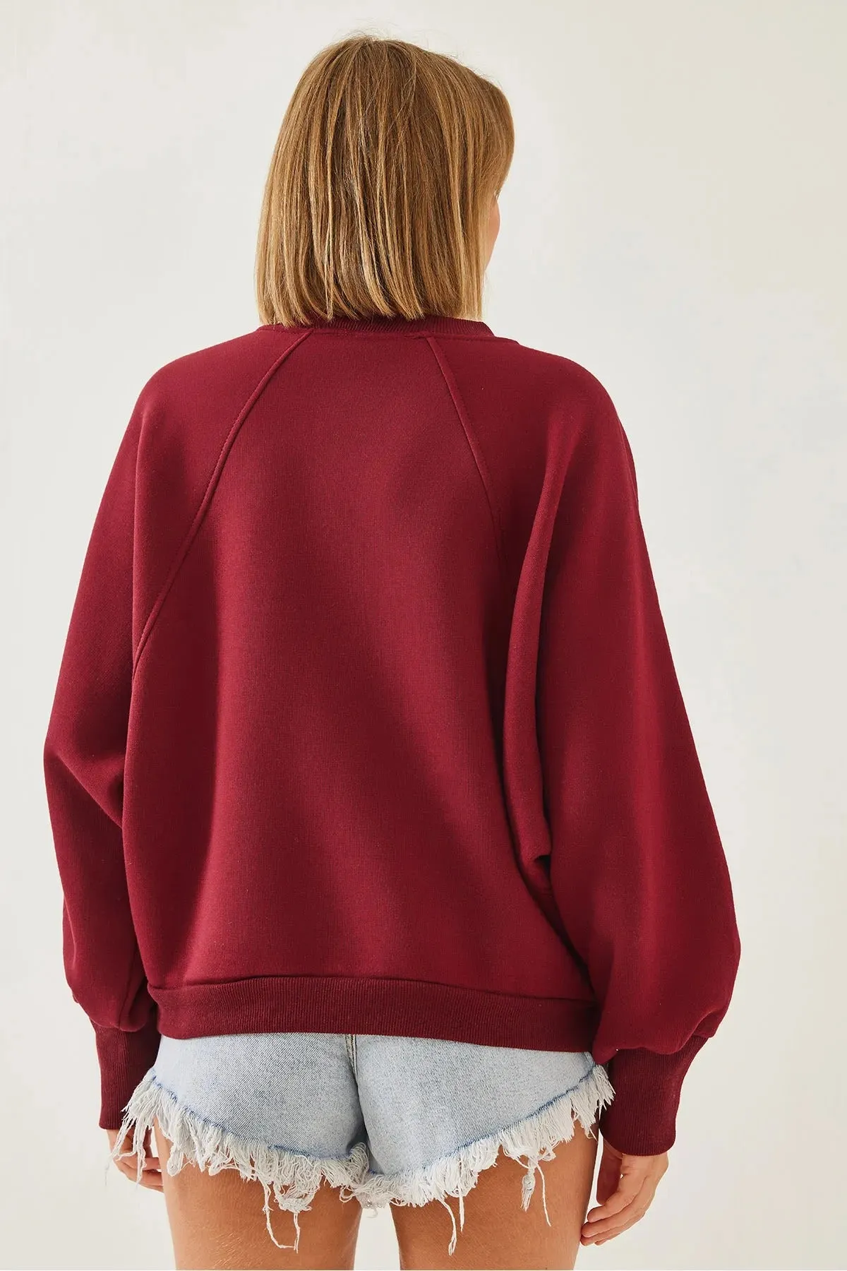 Women's Crew Neck Heart Embroidered Three-Ply Brushed Sweatshirt